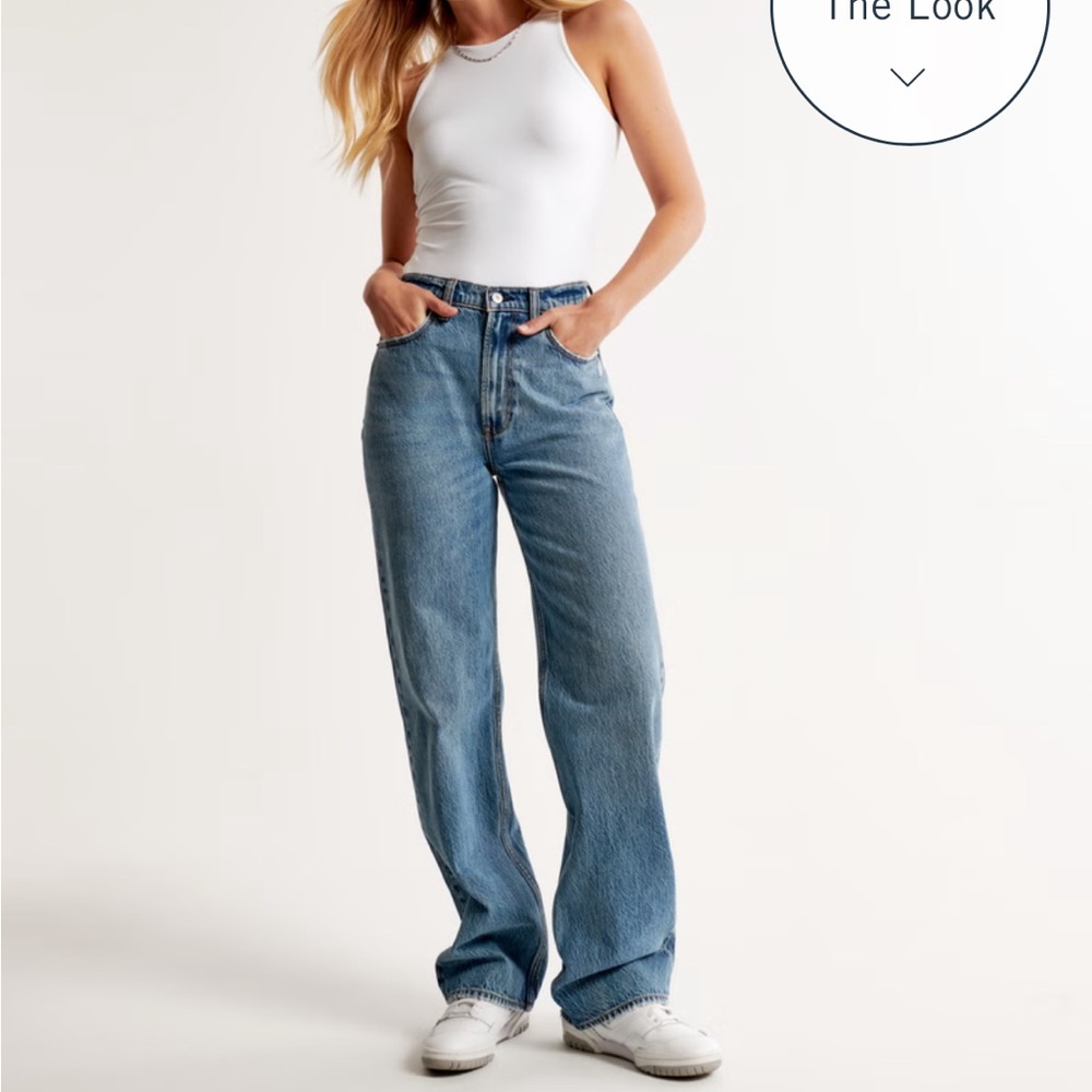 Abercrombie High Rise Loose Jean in Medium
